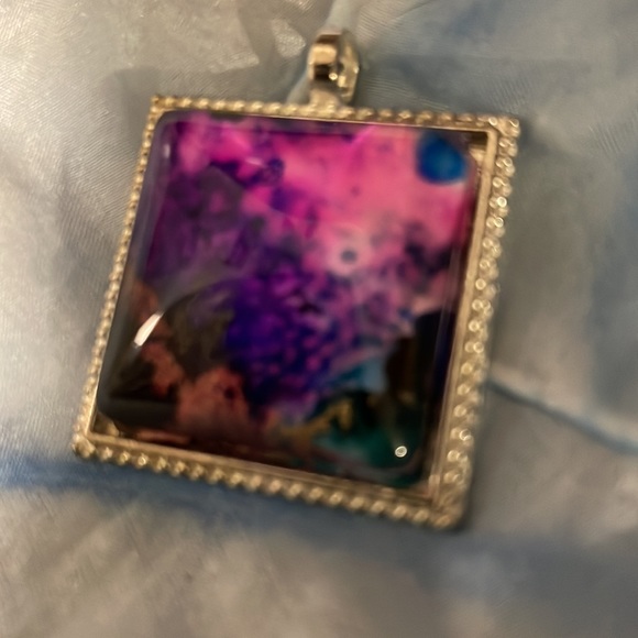 Handmade Jewelry Square Silvertone Setting w Alcohol Ink Art Under Domed Glass - Picture 2 of 3